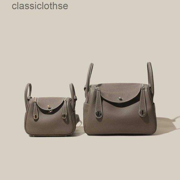 herms handbags online store h lind messenger bag designer bags 2023 new versatile lychee pattern headpack cow 
herms handbags online store h lind messenger bag designer bags 2023 new versatile lychee pattern headpack cow