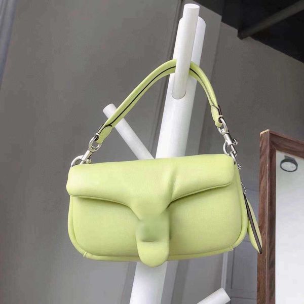 designer bag designer cs pillow tabby shoulder bag mirror quqlity women totes bacchus bags retro hardware cloudy handbags supper soft real l
designer bag designer cs pillow tabby shoulder bag mirror quqlity women totes bacchus bags retro hardware cloudy handbags supper soft real l