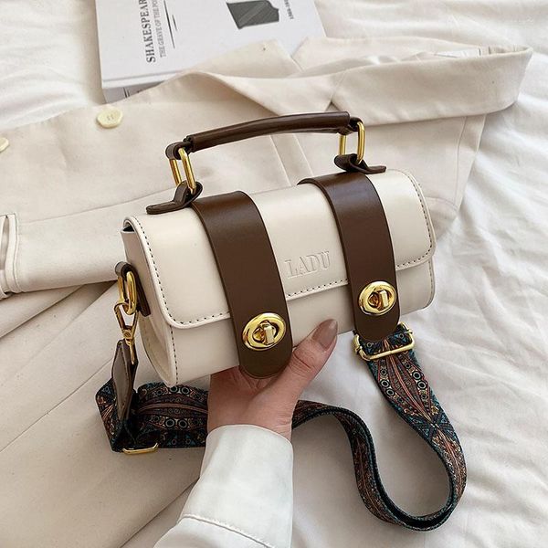 shoulder bags ladies retro elegant messenger bag pu design texture wide strap female trendy chic all-match handbags
shoulder bags ladies retro elegant messenger bag pu design texture wide strap female trendy chic all-match handbags