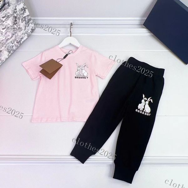 luxury designer clothing sets kids t-shirt monogrammed shortst fashion british fashion brand summer childrens treasures and girls cotton two, White
luxury designer clothing sets kids t-shirt monogrammed shortst fashion british fashion brand summer childrens treasures and girls cotton two, White