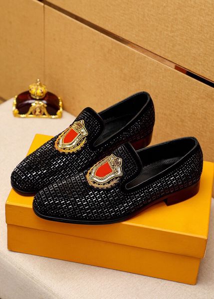 2023 mens dress shoes classic business casual loafers male brand designer party slip on brogue fashion flats size 38-45, Black
2023 mens dress shoes classic business casual loafers male brand designer party slip on brogue fashion flats size 38-45, Black