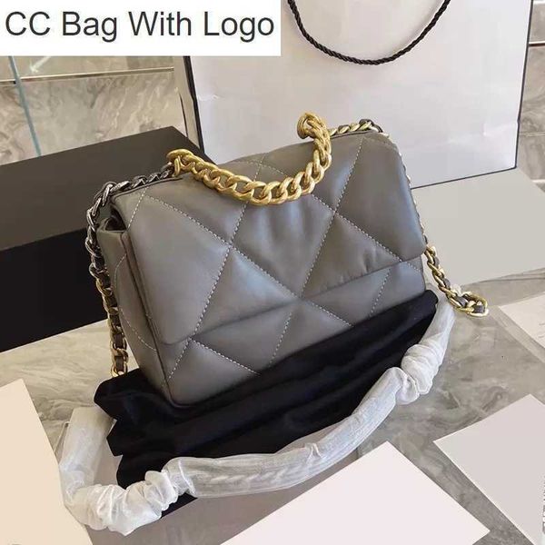 cc bag other bags 19 series classic flap bags lambskin genuine leather quilted chain totes crossbody shoulder purse grey/black/brown/green 4, Black;red
cc bag other bags 19 series classic flap bags lambskin genuine leather quilted chain totes crossbody shoulder purse grey/black/brown/green 4, Black;red