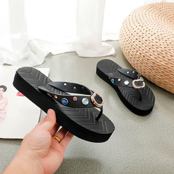 classic women's slippers summer luxury flat slides women's beach shoes flats comfortable walking sandals lazy women's sandals, Black
classic women's slippers summer luxury flat slides women's beach shoes flats comfortable walking sandals lazy women's sandals, Black