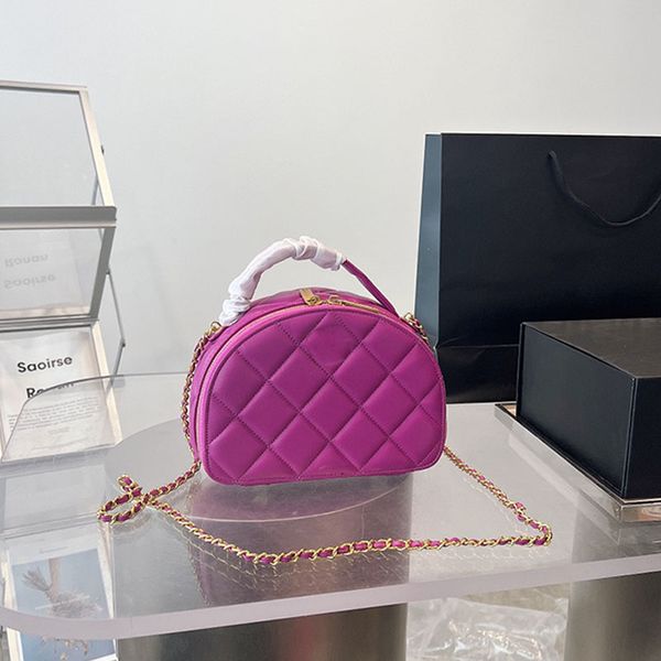 womens leisure half moon vanity box bags handle totes ghw matelasse chain 4 colors crossbody shoulder handbags trendy suitcase designer purs
womens leisure half moon vanity box bags handle totes ghw matelasse chain 4 colors crossbody shoulder handbags trendy suitcase designer purs