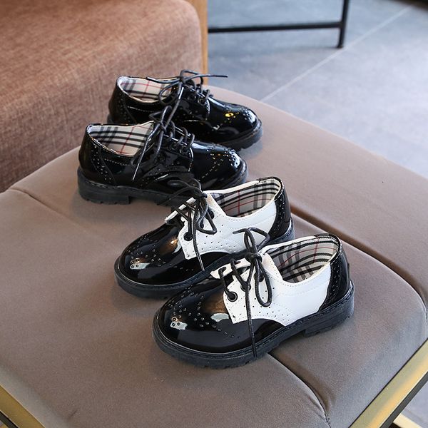 first walkers boys girls fashion leather shoes 2023 children style oxfords kids flats for baby school party formal wedding 230309
first walkers boys girls fashion leather shoes 2023 children style oxfords kids flats for baby school party formal wedding 230309