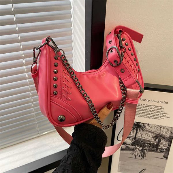 shoulder bags gothic vintage 2023 fashion moto biker rock style metal chain pu leather casual handbags for women 230309
shoulder bags gothic vintage 2023 fashion moto biker rock style metal chain pu leather casual handbags for women 230309