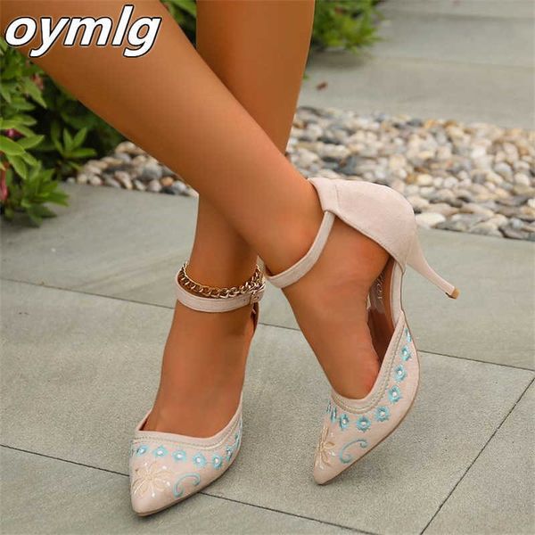 embroidered stiletto plus size women's shoes pointed toe buckle fashion simple high-heeled hollow single 230304, Black
embroidered stiletto plus size women's shoes pointed toe buckle fashion simple high-heeled hollow single 230304, Black