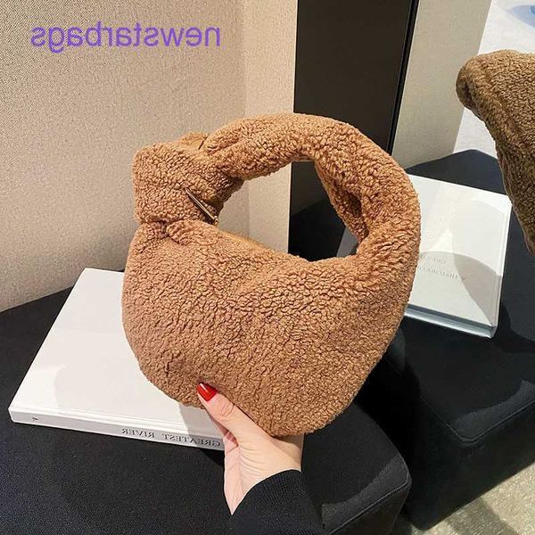 original edition bottegs venets point bags online shop personalized wool bag trend portable dinner 2023 winter new small crowd des
original edition bottegs venets point bags online shop personalized wool bag trend portable dinner 2023 winter new small crowd des