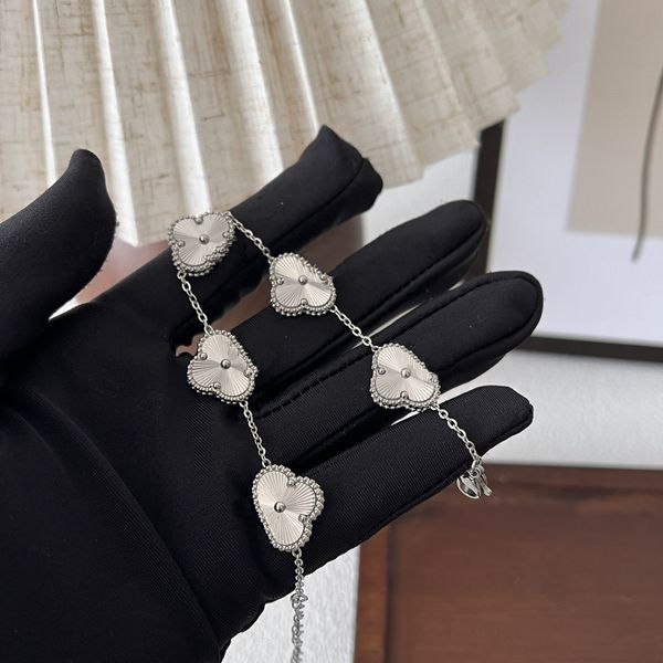 18k gold necklace earrings set flower stamp bracelet brand girl logo necklace gift jewelry ring romantic love pearl stud earrings with box s, Black
18k gold necklace earrings set flower stamp bracelet brand girl logo necklace gift jewelry ring romantic love pearl stud earrings with box s, Black
