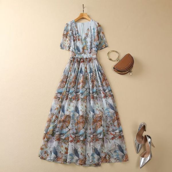 runway dresses dress slim fit new v-neck short sleeve large swing print dress simple fashion bright silk print medium length 2023 spring/sum, Black
runway dresses dress slim fit new v-neck short sleeve large swing print dress simple fashion bright silk print medium length 2023 spring/sum, Black