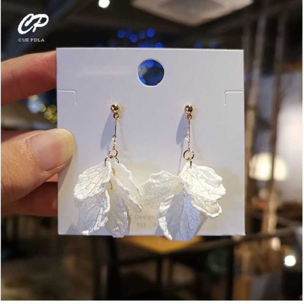 charm korea new elegant shell flower drop earrings for women sweety simulated pearl pendientes girl party jewelry l230309, Golden
charm korea new elegant shell flower drop earrings for women sweety simulated pearl pendientes girl party jewelry l230309, Golden