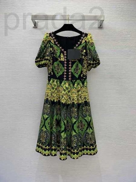 street style dresses designer 2023 spring summer long sleeve v neck print fashion milan runway designer brand same 0217-9 yms7, Black;pink
street style dresses designer 2023 spring summer long sleeve v neck print fashion milan runway designer brand same 0217-9 yms7, Black;pink