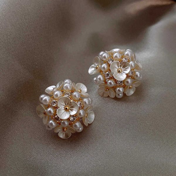 charm 2022 korean new small pearl petal earrings temperament simple fashion versatile earrings female jewelry l230309, Golden
charm 2022 korean new small pearl petal earrings temperament simple fashion versatile earrings female jewelry l230309, Golden