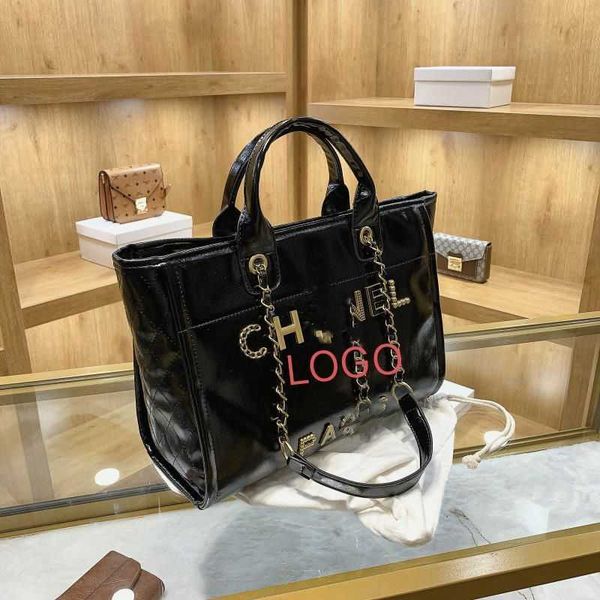 designer channel cc women chanei bag new version big bag texture foreign air handbag large capacity women's bag versatile beach bag wom
designer channel cc women chanei bag new version big bag texture foreign air handbag large capacity women's bag versatile beach bag wom