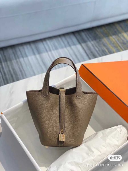 designer original herms layer cowhide basket women's bag new advanced bucket fashion casual hand carry cross body hand women
designer original herms layer cowhide basket women's bag new advanced bucket fashion casual hand carry cross body hand women