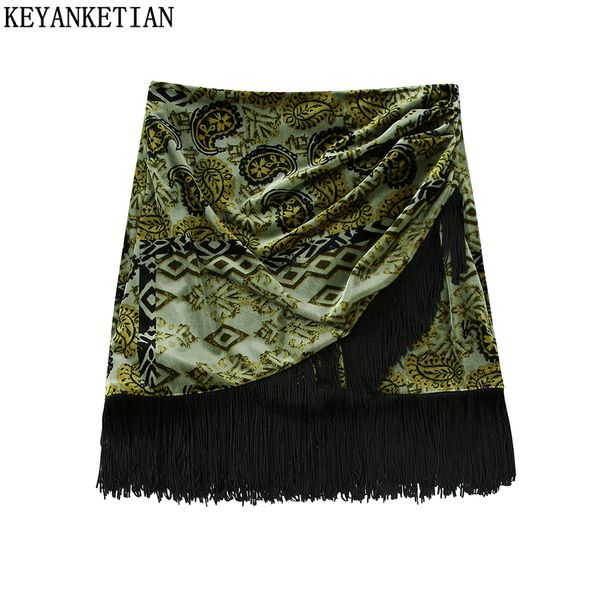 skirts keyanketian women vintage paisley floral print hem tassel stitching velvet mini skirt faldas mujer female chic slim vestidos 230308, Black
skirts keyanketian women vintage paisley floral print hem tassel stitching velvet mini skirt faldas mujer female chic slim vestidos 230308, Black