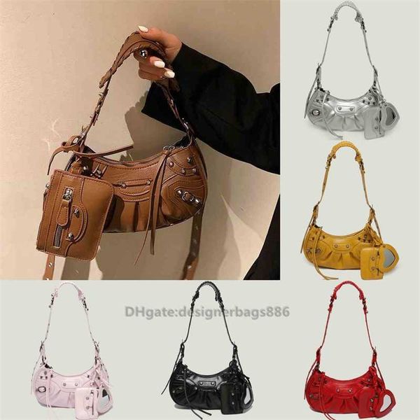 2023 brand style ladies embroidered bag sac femme luxury carry s crossbody for women fashion #
2023 brand style ladies embroidered bag sac femme luxury carry s crossbody for women fashion #