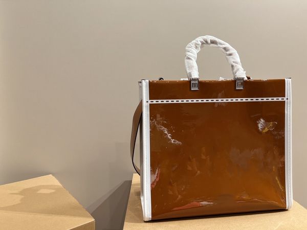 luxury designer woman shoulder bag tote shopping bags handbag purse date code serial number flowers fashion on the go sunshine patent leathe
luxury designer woman shoulder bag tote shopping bags handbag purse date code serial number flowers fashion on the go sunshine patent leathe