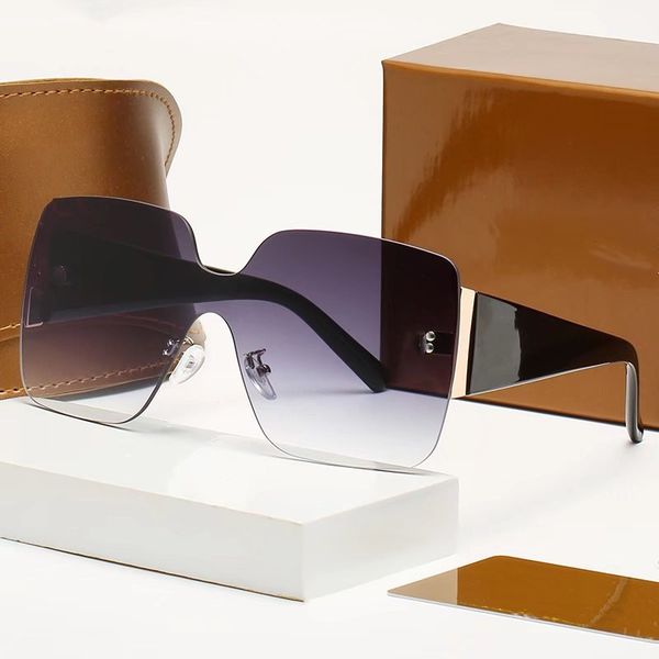 yn2022 piece fashion sunglasses glasses sunglasses designer men's ladies brown case black metal frame dark lens, White;black
yn2022 piece fashion sunglasses glasses sunglasses designer men's ladies brown case black metal frame dark lens, White;black