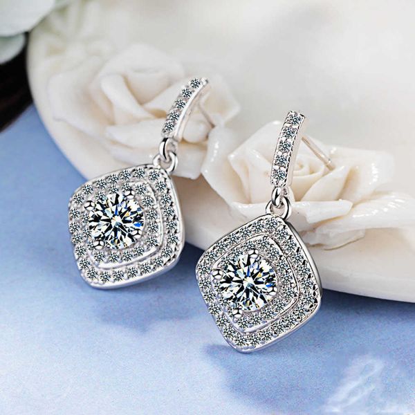 charm authentic real 925 sterling silver needle vintage allure clear cz zircon d earrings women wedding jewelry femme brincos l230309, Golden
charm authentic real 925 sterling silver needle vintage allure clear cz zircon d earrings women wedding jewelry femme brincos l230309, Golden