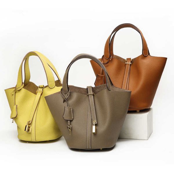 h bag designer original bag women's bag new 2023 first layer cowhide bucket fashion hand small leather h family food basket
h bag designer original bag women's bag new 2023 first layer cowhide bucket fashion hand small leather h family food basket