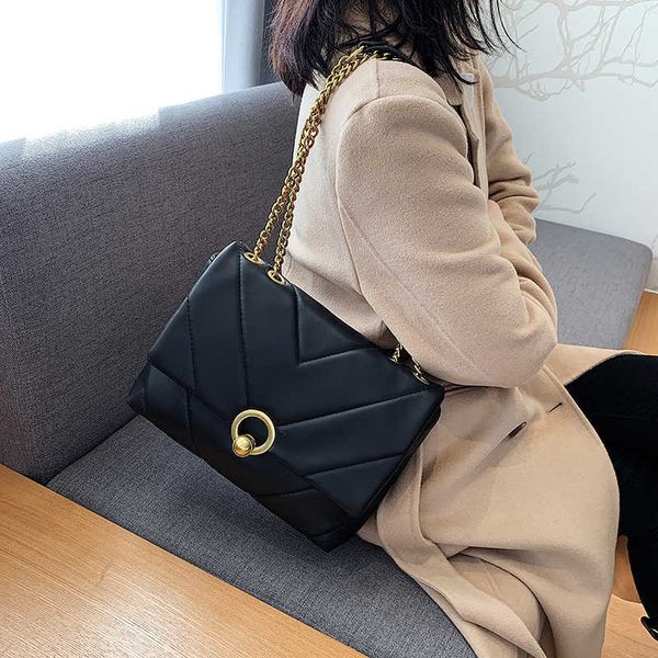 small chain pu leather crossbody bags for women 2023 winter branded handbags trend lady designer women's luxury hand bag
small chain pu leather crossbody bags for women 2023 winter branded handbags trend lady designer women's luxury hand bag