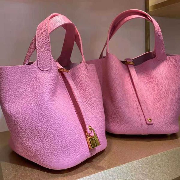 designer original herms fashion and popular cherry blossom pink vegetable basket layer cowhide female bag handheld steamed bun mother bu
designer original herms fashion and popular cherry blossom pink vegetable basket layer cowhide female bag handheld steamed bun mother bu