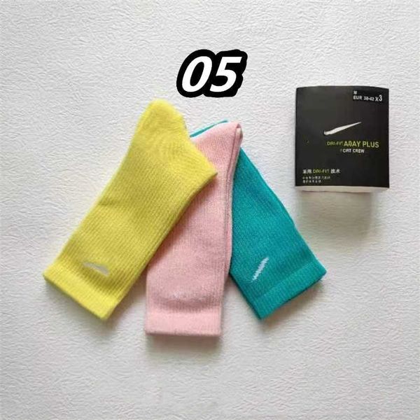 socks wholesale sell all-match classic black white women men breathable mens cotton mixing football basketball sports ankle sock 250m
socks wholesale sell all-match classic black white women men breathable mens cotton mixing football basketball sports ankle sock 250m