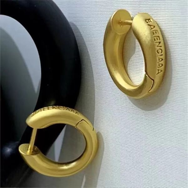 designer b silver stud earrings metal earrings female plain ring earrings hoop earrings paris high-end luxury, Golden;silver
designer b silver stud earrings metal earrings female plain ring earrings hoop earrings paris high-end luxury, Golden;silver