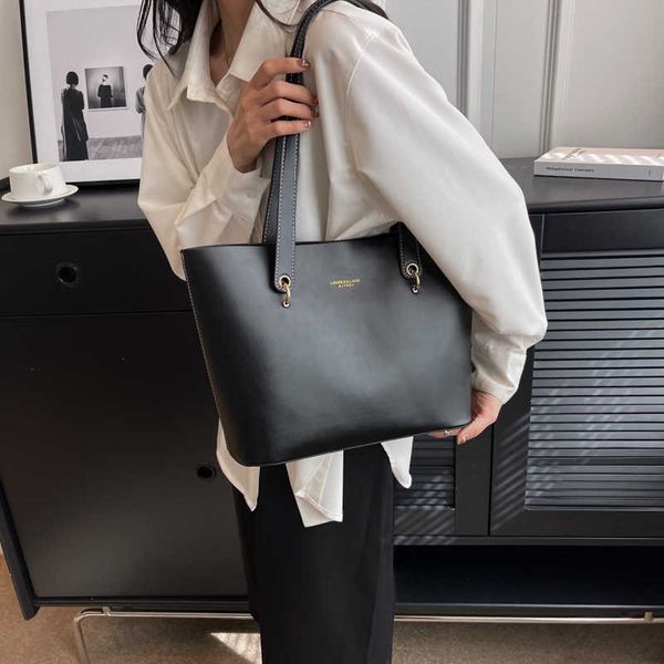 nxy large pu leather shoulder side bag for women 2023 spring fashion trend designer female fashion handbags tote bags
nxy large pu leather shoulder side bag for women 2023 spring fashion trend designer female fashion handbags tote bags