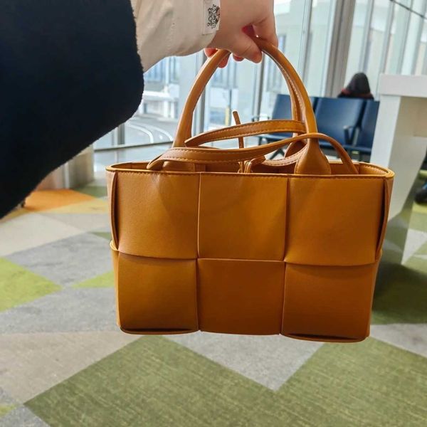 vneta candy designer totes abottegas one bags mini bag arco woven jodie tote shoulder cross color handbag shoulder bags hbxw
vneta candy designer totes abottegas one bags mini bag arco woven jodie tote shoulder cross color handbag shoulder bags hbxw