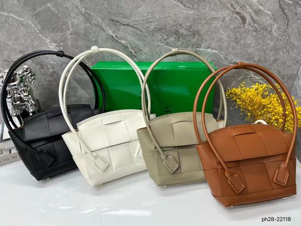 2023 luxury design women's leather bag fashion casual women's satchel leather handbag 20*18.5cm
2023 luxury design women's leather bag fashion casual women's satchel leather handbag 20*18.5cm