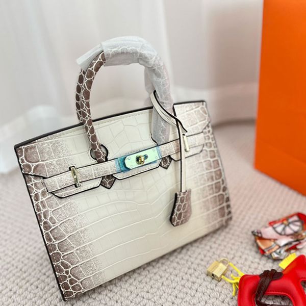 25cm leather handbag purse crossbody bags key lock removable long strap genuine leather alligator pattern gold hardware bottom nail women to
25cm leather handbag purse crossbody bags key lock removable long strap genuine leather alligator pattern gold hardware bottom nail women to
