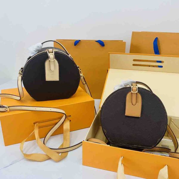 luxury designer boite chapeau souple round bag cake cowhide shoulder crossbody bags nano handbags clutchs women phone camera purses m68276
luxury designer boite chapeau souple round bag cake cowhide shoulder crossbody bags nano handbags clutchs women phone camera purses m68276