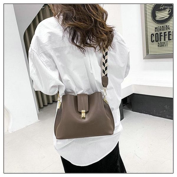 shoulder bags soft leather handbags for women large capacity shopping tote elegant purse brown crossbody bucket w41-04
shoulder bags soft leather handbags for women large capacity shopping tote elegant purse brown crossbody bucket w41-04