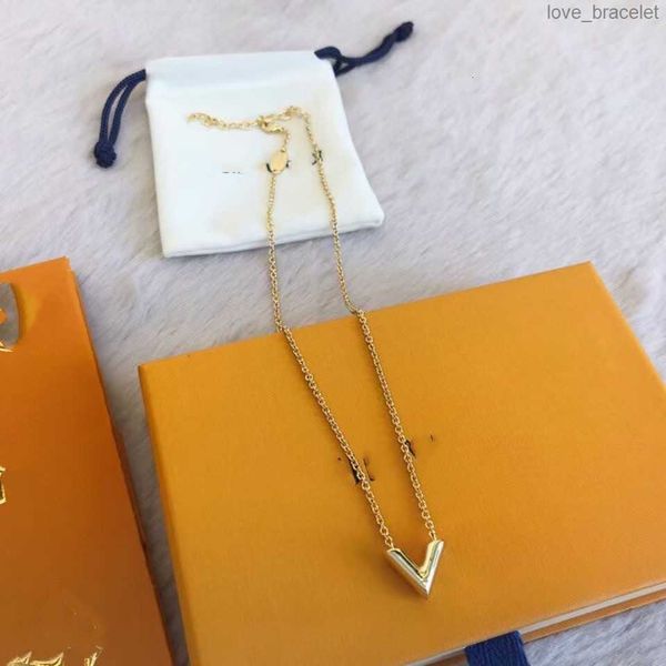 designer luxury jewelry necklace bracelet fashion bracelets gold necklace for femininity exquisite amous ladies earrings, Silver
designer luxury jewelry necklace bracelet fashion bracelets gold necklace for femininity exquisite amous ladies earrings, Silver