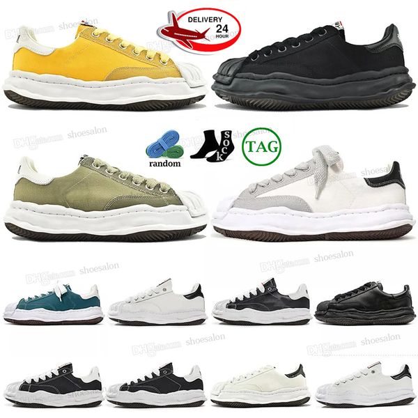 designer maison mihara yasuhiro miharas casual shoes mmy men women low sole canvas shoe leather triple black white original sole cap sneaker, White;red
designer maison mihara yasuhiro miharas casual shoes mmy men women low sole canvas shoe leather triple black white original sole cap sneaker, White;red