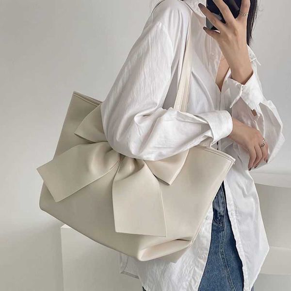 shoulder bags bow tie tote for women 2023 trendyol large capacity ladies underarm bag spring pu leather casual solid handbags 230309
shoulder bags bow tie tote for women 2023 trendyol large capacity ladies underarm bag spring pu leather casual solid handbags 230309