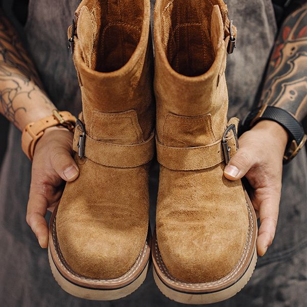 boots maden men cow suede snow retro american engineer midbarrel motorcycle flat sole solid warm soft 230309, Black
boots maden men cow suede snow retro american engineer midbarrel motorcycle flat sole solid warm soft 230309, Black
