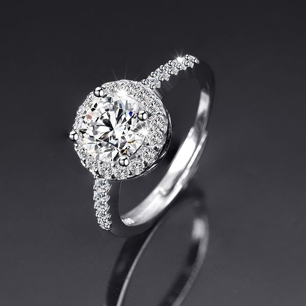 Moissanite ring lady's wedding ring straight arm round moissanite proposal ring woman
Moissanite ring lady's wedding ring straight arm round moissanite proposal ring woman