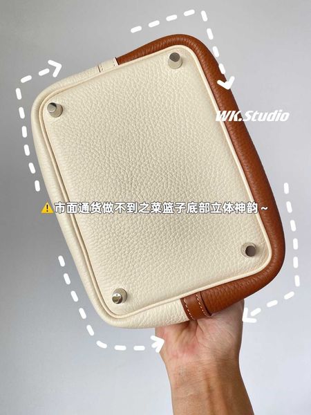 designer original herms highly customized semi manual h home vegetable basket togo leather 18cm wax thread color contrast bucket bag
designer original herms highly customized semi manual h home vegetable basket togo leather 18cm wax thread color contrast bucket bag