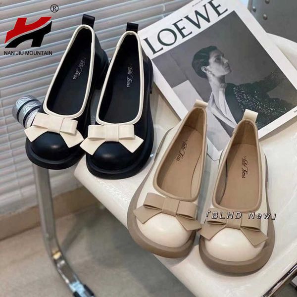 dress shoes 2022 flat shoes women bowknot single shoes round toe loafers leather spring and autumn black
dress shoes 2022 flat shoes women bowknot single shoes round toe loafers leather spring and autumn black