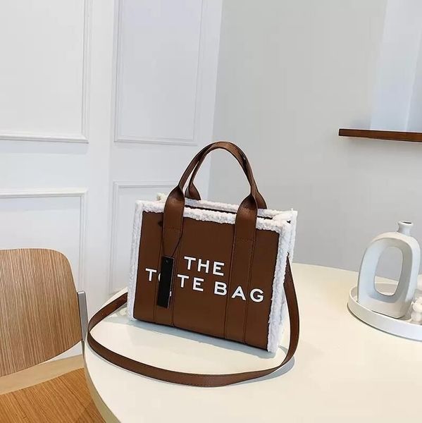 leather marc fashion pu handbags bag with large capacity shoulder women bags for women wallets letter printed tote bag multi colors totes pu
leather marc fashion pu handbags bag with large capacity shoulder women bags for women wallets letter printed tote bag multi colors totes pu