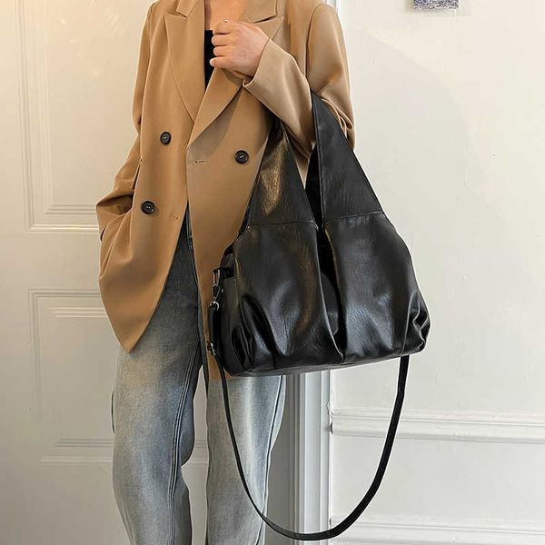 nxy retro solid color hobo bags for women 2023 spring trend designer fashion simple leather shoulder side bag lady handbags
nxy retro solid color hobo bags for women 2023 spring trend designer fashion simple leather shoulder side bag lady handbags