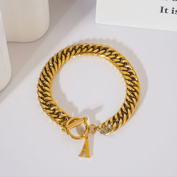 Titanium steel bracelet female simple letter A thick chain personality cold wind couples jewelry men's style.
Titanium steel bracelet female simple letter A thick chain personality cold wind couples jewelry men's style.