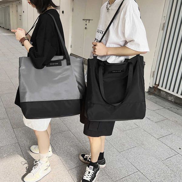 duffel bags outdoor travelling nylon shoulder waterproof daily travel handbag casual fitness large weekend luggage xm7 230309
duffel bags outdoor travelling nylon shoulder waterproof daily travel handbag casual fitness large weekend luggage xm7 230309