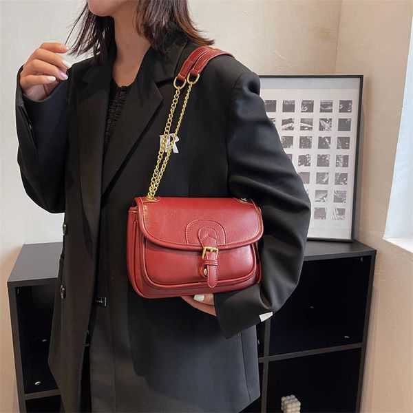 nxy crossbody bags for women 2023 winter latest trend designer retro small chain handbags female solid color hand bag
nxy crossbody bags for women 2023 winter latest trend designer retro small chain handbags female solid color hand bag