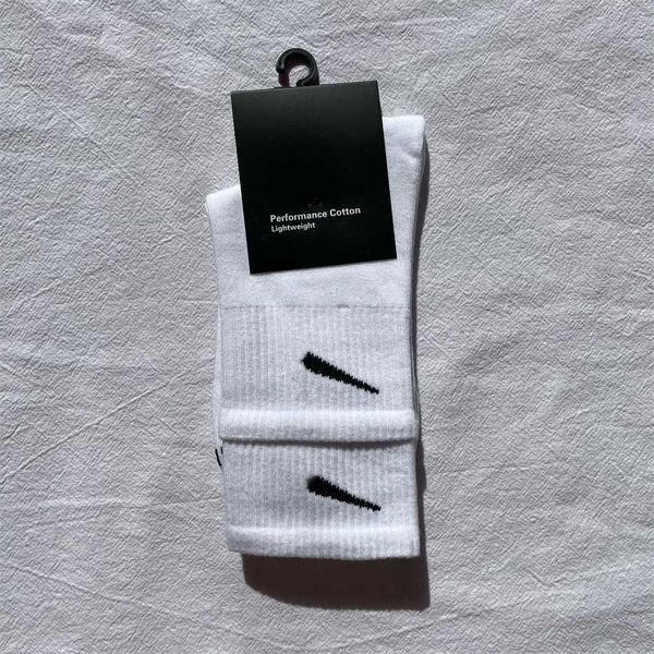 harajuku womens mens false-double printing socks street printed cotton long hiphop sport sock for men women couple high autumn winter 2023 0, Black
harajuku womens mens false-double printing socks street printed cotton long hiphop sport sock for men women couple high autumn winter 2023 0, Black