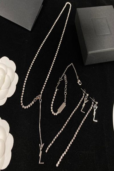 personality long tassel pendant studs trendy letters bracelets hip hop pendant girls chain necklace jewelry4124322, Golden;silver
personality long tassel pendant studs trendy letters bracelets hip hop pendant girls chain necklace jewelry4124322, Golden;silver