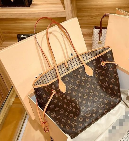 2pcs sets women leather handbags bags female flower ladies handbag wallets luxury hand mother bill of lading womens shoulder bag
2pcs sets women leather handbags bags female flower ladies handbag wallets luxury hand mother bill of lading womens shoulder bag